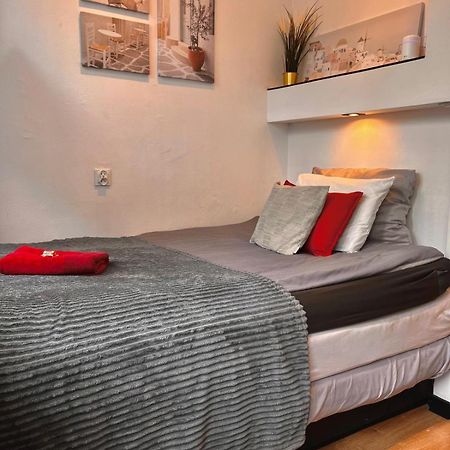 Petit 1 Bed Room Condo Warszawa Center מראה חיצוני תמונה